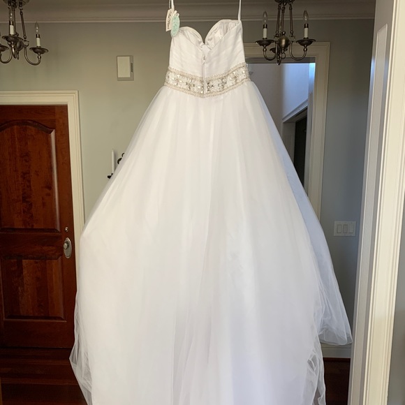 DaVinci Strapless Wedding Gown NWT - Picture 3 of 6